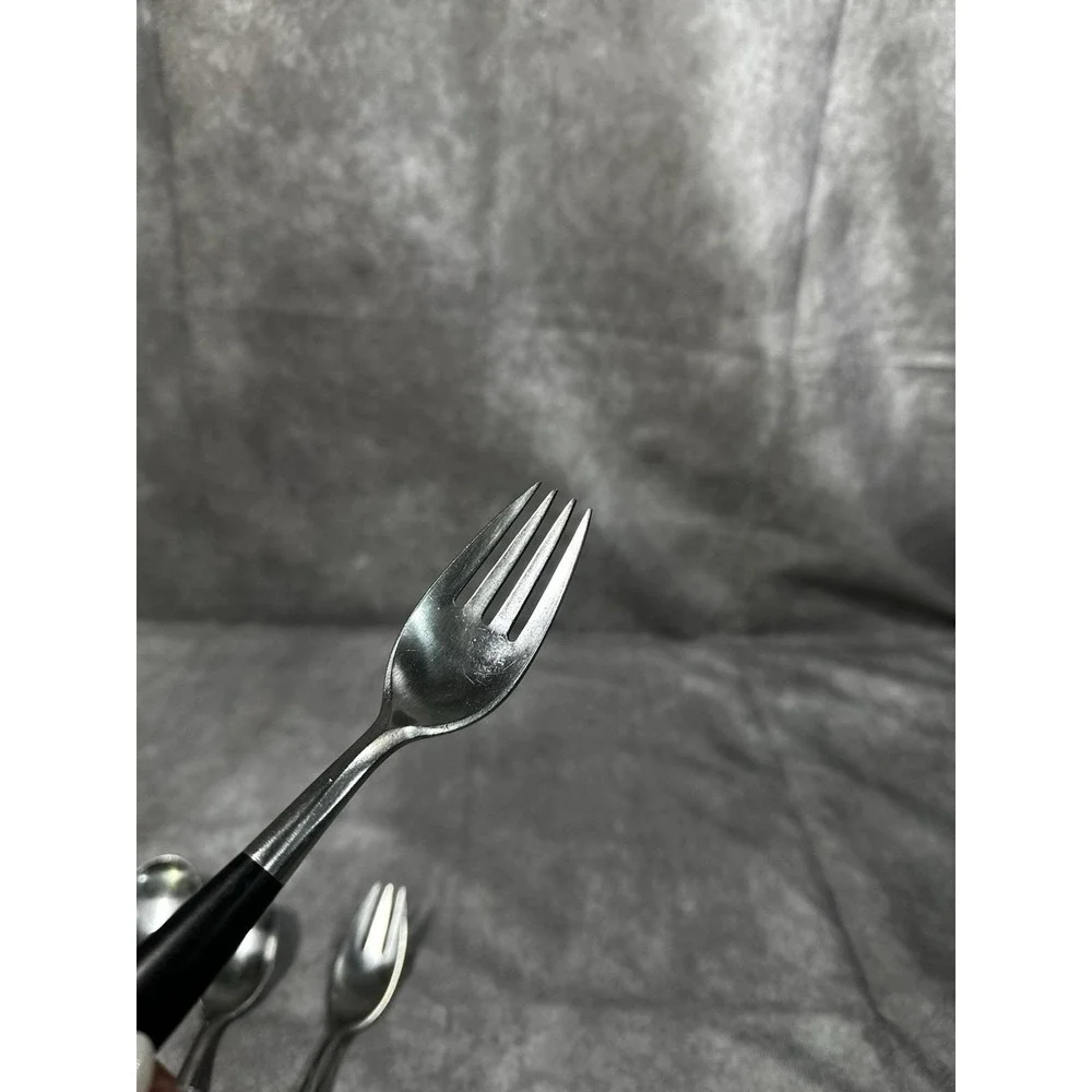 Dansk set includes